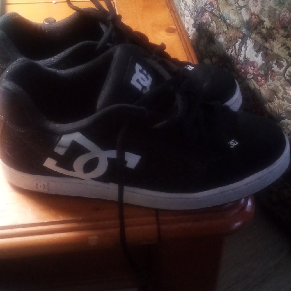Dc shoes